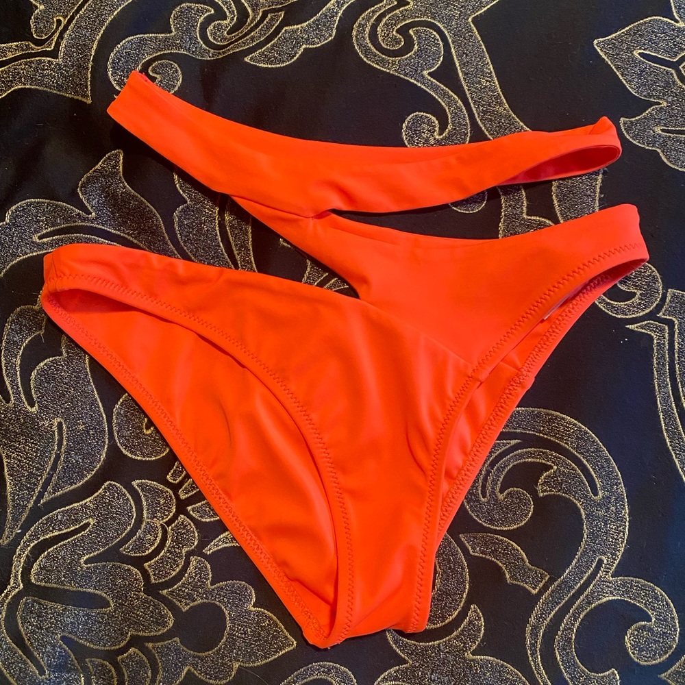 Agent Provocateur Lexxie bottoms size 3 bright coral NWOT